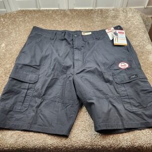Wrangler Five Star Relaxed Fit Cargo Shorts Men 46 Charcoal Gray Tech Pocket NEW